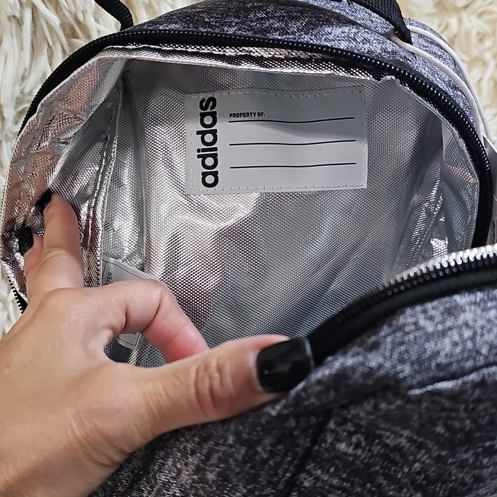 Adidas Santiago Lunch Bag - Picture 4 of 7